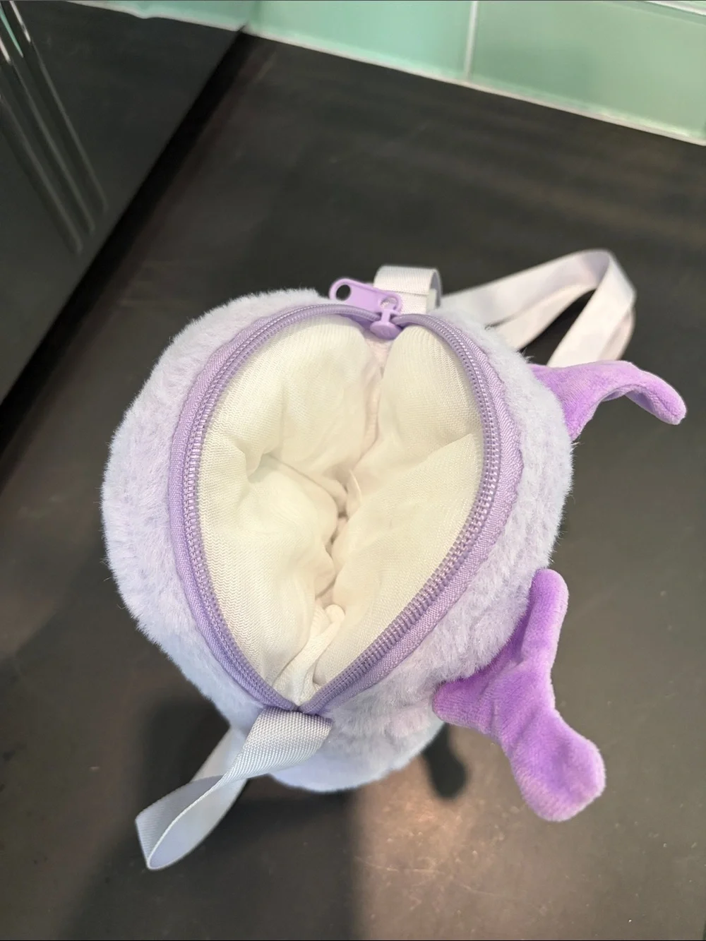 🌺 Sanrio Kuromi Plush Crossbody Bag Small